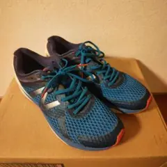 ニューバランス　ランニング　スニーカー　28.0cm 1040 v7