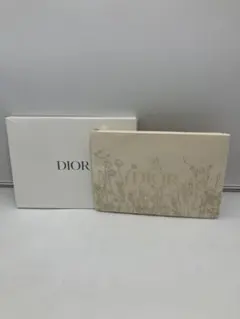 2026年最新】Diorフラワーポーチの人気アイテム - メルカリ