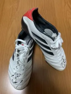 堂安律　直筆サイン入りPuma サッカースパイク　ホワイト　アクリルケース付き 堂安律 直筆サイン入りPuma サッカースパイク ホワイト アクリルケース
