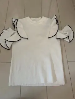 INGNI フリル　トップス　試着のみ