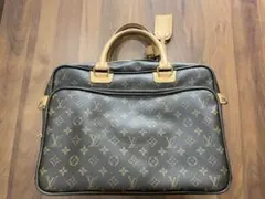 LOUIS VUITTON モノグラム イカール ビジネス ショルダーバッグのサムネイル