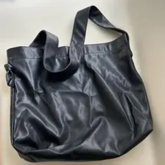 黒 合成皮革 トートバッグ