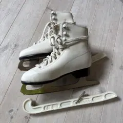 Item thumbnail for item 98f479df-a917-400f-affe-1894f2b25f63