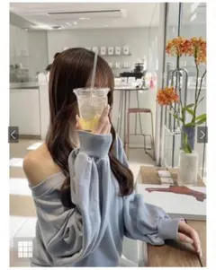 GRL ライトブルー オフショルダースウェットトップス F