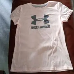 UNDER ARMOUR ピンク Tシャツ