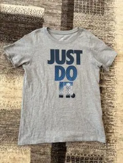 ナイキ　半袖Tシャツのサムネイル