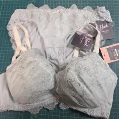 チュチュアンナtutuanna感激のブラ&ショーツセットF75L