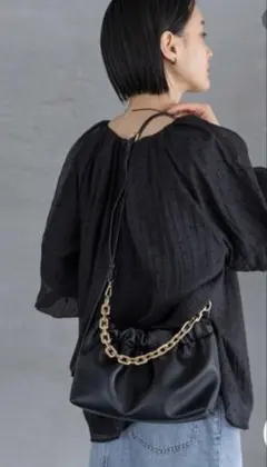 KAIRI企画 撥水ナイロン多収納がま口ショルダーバッグ ベージュ - メルカリ