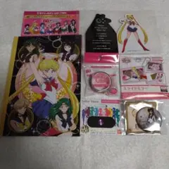 セーラームーン　缶バッジ　ミラー　ノート　マスキングテープ　限定品　グッズセット