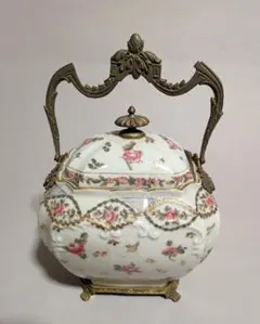 PMP 旧東ドイツ プラウエ 花模様の陶器 蓋付きボックス - メルカリ