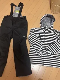 キッズ スキーウェア セット（ストライプ）