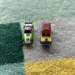 トイストーリー　ミニカー　2台セット　バズ　ウッディ