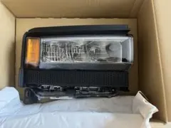 ランクル250 純正 ヘッドライト 左右 新車取り外し 美品のサムネイル