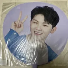 未開封品 SEVENTEEN ウジ イジフン うちわ 2020