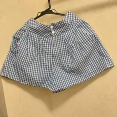 青と白のギンガムチェックショートパンツ