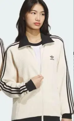 adidas ワッフルクラシックトラックトップ