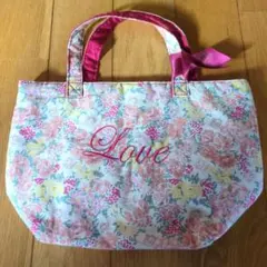 リバーシブル　花柄トートバッグ Love刺繍