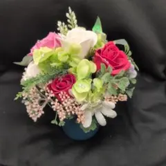 小型フラワーアレンジメント