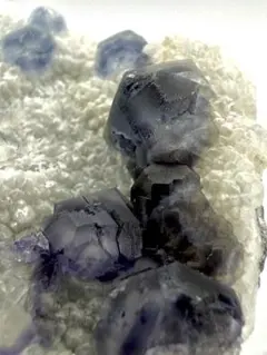 大 天然石 ブルーフローライト 原石 鉱石 結晶 クラスター 鉱物標本 
