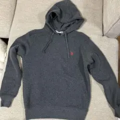 U.S. POLO ASSN. グレー パーカー Mサイズのサムネイル