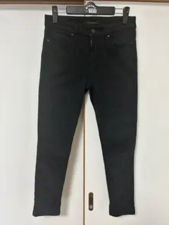 UNIQLO JEANS ブラック スキニーパンツ　テーパード　ストレッチ