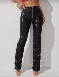 SHEINレザーパンツ