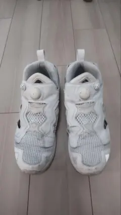 Reebok INSTAPUMP FURY ホワイト スニーカーのサムネイル