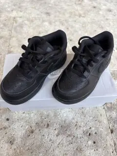 Nike Air Force 1 ブラック スニーカー