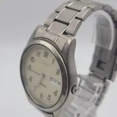 ややキズあり　稼働品　SEIKO 腕時計　メンズ　クォーツ