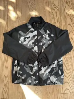 YXL(160cm)⭐︎アンダーアーマー　ウインドブレーカー