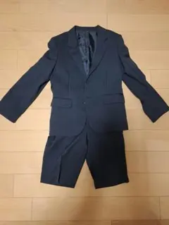 キッズ スーツ ダークグレー ストライプ　130センチ