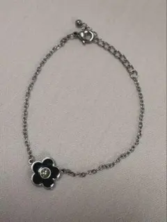 MARYQUANT ブラックフラワーブレスレット　マリクワ