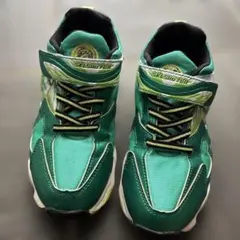 Item thumbnail for item cf9b4e04-5c17-4d6b-b710-e637f641a2ac