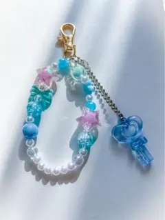 ビーズストラップ じゃらじゃらキーホルダー 白 水色 マーメイド