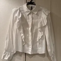 H&Mフリル付き長袖シャツ