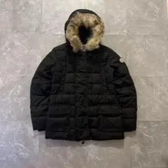 【大人気‼️】Moncler ダウンコート　黒　S 廃盤品❗️ ファー取り外し可能❗️