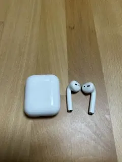 【純正品】AirPods 第二世代　本体 充電ケース付き