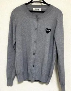 【匿名配送】PLAY COMME des GARCONS カーディガン グレーのサムネイル