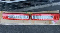 UDトラック LED テールランプ 左右セット 本体 - メルカリ