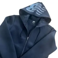 極美品 ニューバランス パーカー フーディ ブラック Mサイズ