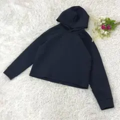 〝ユニクロUNIQLO〟黒パーカープルオーバーウルトラストレッチドライスウェット