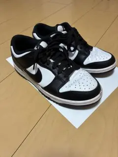 Nike スニーカー ダンクロー　ブラック/ホワイト　パンダダンク