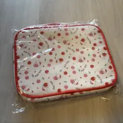 ハローキティ チェリー柄トラベルポーチ