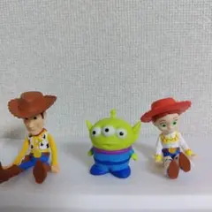 トイ・ストーリー フィギュアセット　カプセルトイ