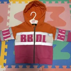 BABYDOLLのフード付きジャンバー
