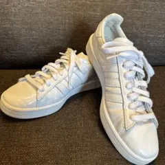 美品　アディダスオリジナルス　バイ　ホワイトマウンテニアリング　白