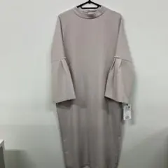 タグ付き未使用　淡いピンク フレアスリーブ ロングワンピース