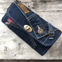 Item thumbnail for item 4de8be3e-3d2a-41a0-9052-cf52b2b9b794