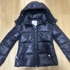 ぴっぴ様 専用 MONCLER ブラックダウンジャケット フード付き