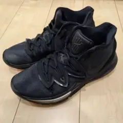ナイキ　カイリー５　バスケットボールシューズ